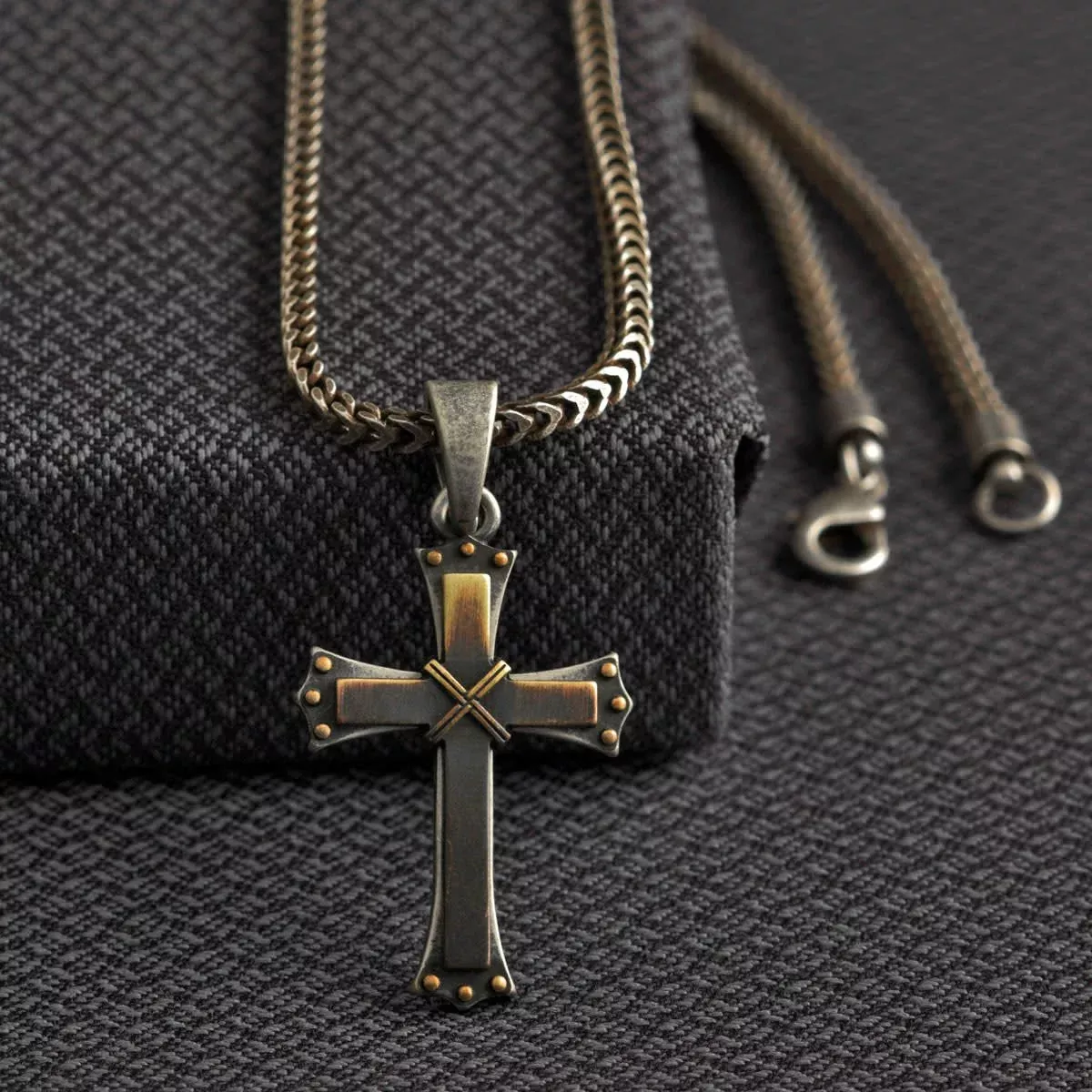 Twister Necklace 22" Chain Cross