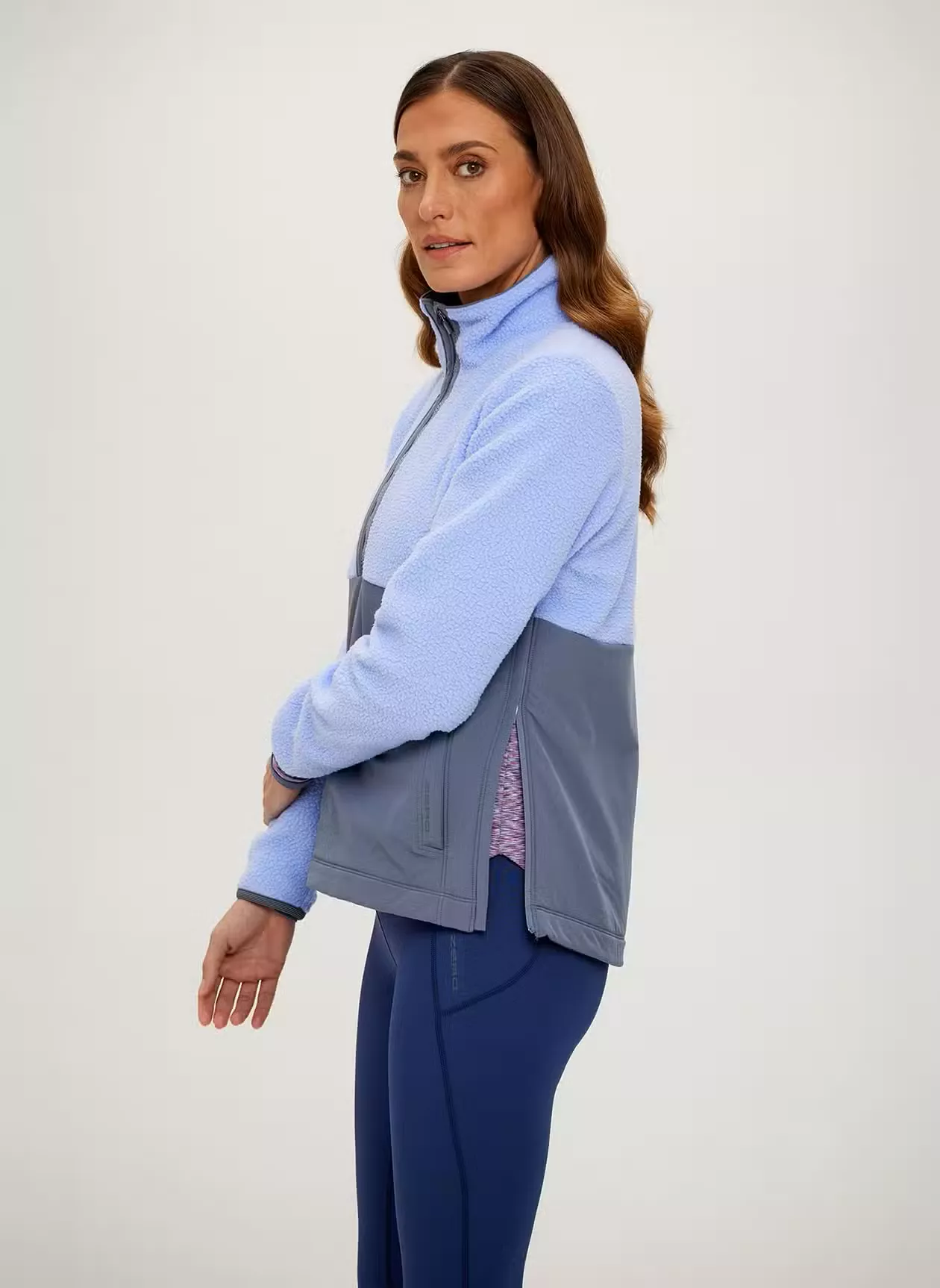 Zero Restriction Womens Aubree Hybrid Pullover